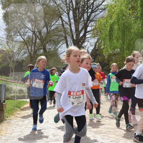 25.04.2026 - Das Zehntel Zöllner http://msf.ph/oto/9661211 25.04.2026 11:44:34 Laufen 10488, 11889, 11746 meine-sportfotos.de