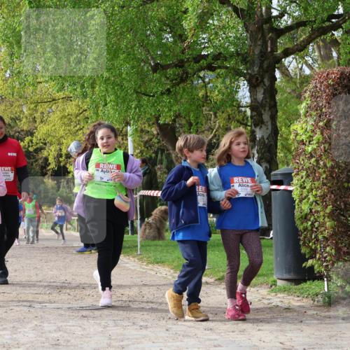 25.04.2026 - Das Zehntel Zöllner http://msf.ph/oto/9661213 25.04.2026 07:51:18 Laufen 214 meine-sportfotos.de