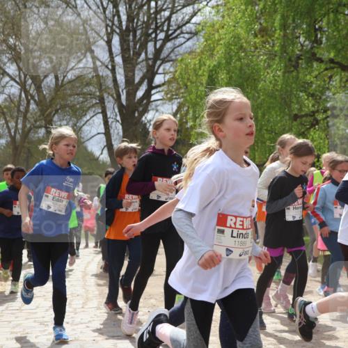 25.04.2026 - Das Zehntel Zöllner http://msf.ph/oto/9661217 25.04.2026 11:44:34 Laufen 10488, 1174, 11889, 1 meine-sportfotos.de