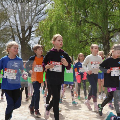 25.04.2026 - Das Zehntel Zöllner http://msf.ph/oto/9661232 25.04.2026 11:44:34 Laufen 10488, 12300, 11747, 11746, 1176 meine-sportfotos.de