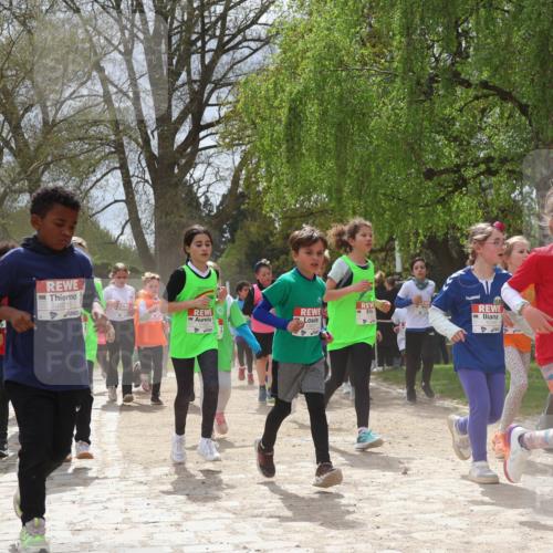 25.04.2026 - Das Zehntel Zöllner http://msf.ph/oto/9661283 25.04.2026 11:44:36 Laufen 10211, 4, 10141, 11233 meine-sportfotos.de