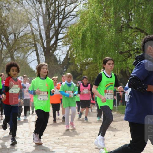 25.04.2026 - Das Zehntel Zöllner http://msf.ph/oto/9661319 25.04.2026 11:44:37 Laufen 12710, 12717, 10627 meine-sportfotos.de