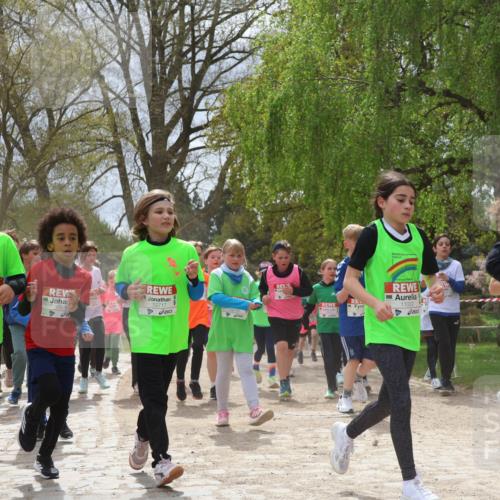 25.04.2026 - Das Zehntel Zöllner http://msf.ph/oto/9661325 25.04.2026 11:44:37 Laufen 1271, 10949, 12717, 11022 meine-sportfotos.de