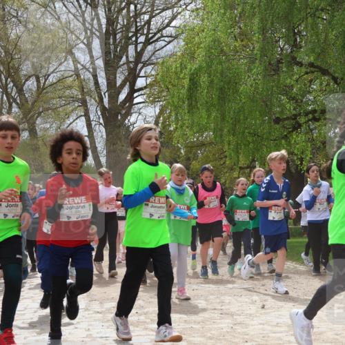 25.04.2026 - Das Zehntel Zöllner http://msf.ph/oto/9661337 25.04.2026 11:44:37 Laufen 12710, 50, 10949, 12717 meine-sportfotos.de