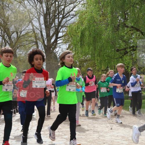 25.04.2026 - Das Zehntel Zöllner http://msf.ph/oto/9661340 25.04.2026 11:44:37 Laufen 12710, 10942, 10949, 12717 meine-sportfotos.de