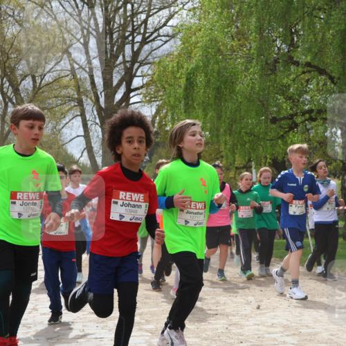 25.04.2026 - Das Zehntel Zöllner http://msf.ph/oto/9661343 25.04.2026 11:44:37 Laufen 12710, 10949, 12717 meine-sportfotos.de