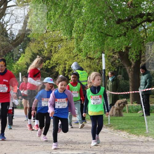 25.04.2026 - Das Zehntel Zöllner http://msf.ph/oto/9661360 25.04.2026 07:51:27 Laufen 2096 meine-sportfotos.de