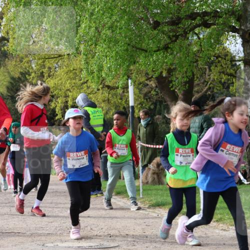 25.04.2026 - Das Zehntel Zöllner http://msf.ph/oto/9661390 25.04.2026 07:51:28 Laufen 2109, 3269, 2096 meine-sportfotos.de