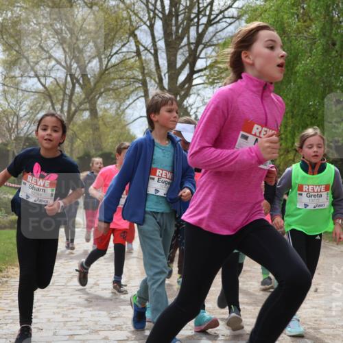 25.04.2026 - Das Zehntel Zöllner http://msf.ph/oto/9661415 25.04.2026 11:44:40 Laufen 10284, 1048, 10772 meine-sportfotos.de
