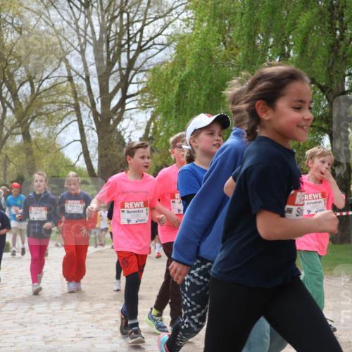25.04.2026 - Das Zehntel Zöllner http://msf.ph/oto/9661430 25.04.2026 11:44:41 Laufen 10081 meine-sportfotos.de