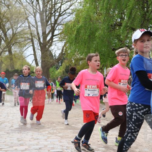 25.04.2026 - Das Zehntel Zöllner http://msf.ph/oto/9661445 25.04.2026 11:44:42 Laufen 10080, 10086 meine-sportfotos.de