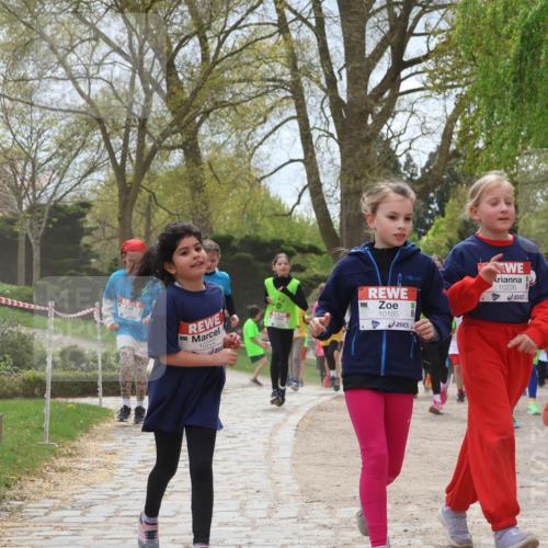 25.04.2026 - Das Zehntel Zöllner http://msf.ph/oto/9661460 25.04.2026 11:44:42 Laufen 10222, 10165, 10226 meine-sportfotos.de