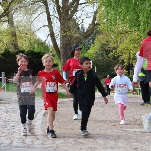 25.04.2026 - Das Zehntel Zöllner http://msf.ph/oto/9661660 25.04.2026 07:51:39 Laufen 220, 1776, 1775 meine-sportfotos.de