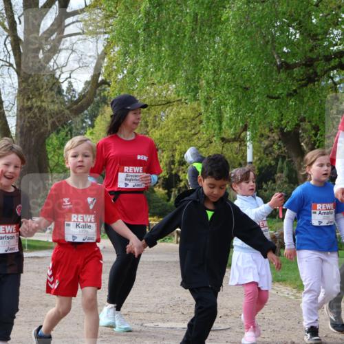 25.04.2026 - Das Zehntel Zöllner http://msf.ph/oto/9661681 25.04.2026 07:51:40 Laufen 1776, 1775 meine-sportfotos.de