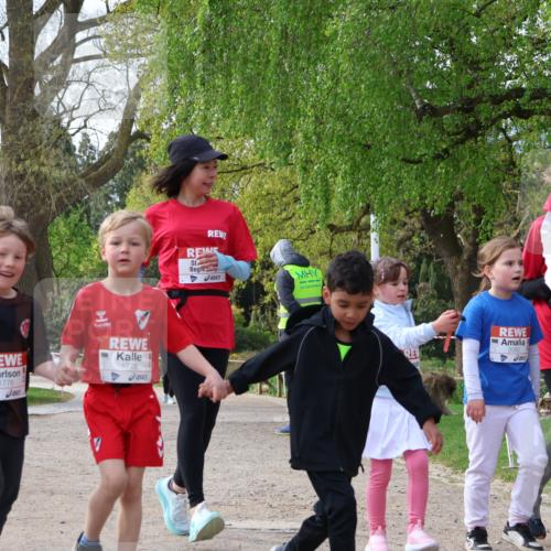 25.04.2026 - Das Zehntel Zöllner http://msf.ph/oto/9661687 25.04.2026 07:51:40 Laufen 1776, 1775, 2092 meine-sportfotos.de