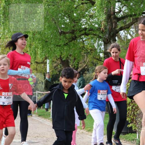 25.04.2026 - Das Zehntel Zöllner http://msf.ph/oto/9661696 25.04.2026 07:51:41 Laufen 1776, 1775 meine-sportfotos.de