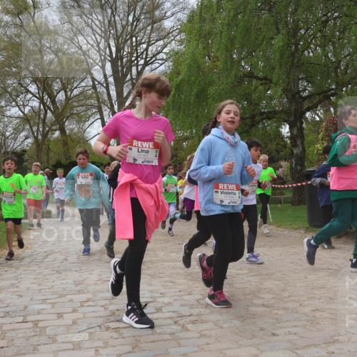 25.04.2026 - Das Zehntel Zöllner http://msf.ph/oto/9661697 25.04.2026 11:44:52 Laufen 11151, 11159 meine-sportfotos.de