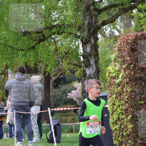 25.04.2026 - Das Zehntel Zöllner http://msf.ph/oto/9661912 25.04.2026 09:37:22 Laufen 6086, 693 meine-sportfotos.de