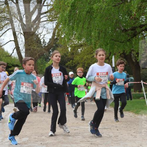25.04.2026 - Das Zehntel Zöllner http://msf.ph/oto/9661952 25.04.2026 11:45:02 Laufen 12841, 11489, 1000, 11510 meine-sportfotos.de