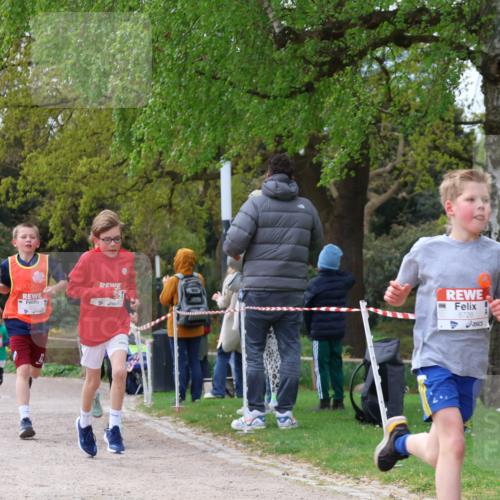 25.04.2026 - Das Zehntel Zöllner http://msf.ph/oto/9662062 25.04.2026 09:37:56 Laufen 6726 meine-sportfotos.de
