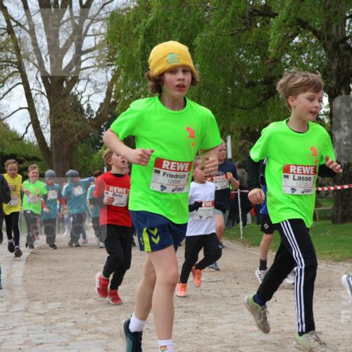 25.04.2026 - Das Zehntel Zöllner http://msf.ph/oto/9662078 25.04.2026 11:45:08 Laufen 12686, 12722 meine-sportfotos.de