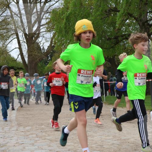25.04.2026 - Das Zehntel Zöllner http://msf.ph/oto/9662081 25.04.2026 11:45:08 Laufen 10912, 12686, 12722 meine-sportfotos.de