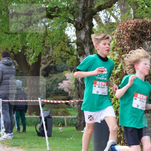 25.04.2026 - Das Zehntel Zöllner http://msf.ph/oto/9662179 25.04.2026 09:38:07 Laufen 7961 meine-sportfotos.de