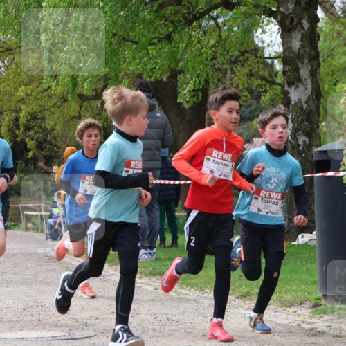 25.04.2026 - Das Zehntel Zöllner http://msf.ph/oto/9662305 25.04.2026 09:38:18 Laufen 20, 6889, 6334, 6225, 20, 6956, 2, 7496 meine-sportfotos.de