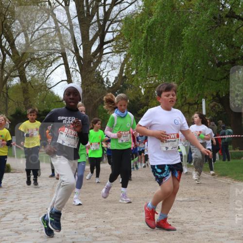 25.04.2026 - Das Zehntel Zöllner http://msf.ph/oto/9662306 25.04.2026 11:45:14 Laufen 12977, 11095 meine-sportfotos.de