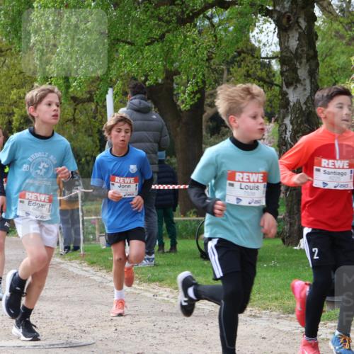 25.04.2026 - Das Zehntel Zöllner http://msf.ph/oto/9662317 25.04.2026 09:38:18 Laufen 20, 6889, 6334, 7539, 6225, 2, 6956 meine-sportfotos.de