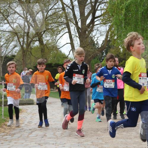 25.04.2026 - Das Zehntel Zöllner http://msf.ph/oto/9662396 25.04.2026 11:45:17 Laufen 10132, 10123, 122 meine-sportfotos.de