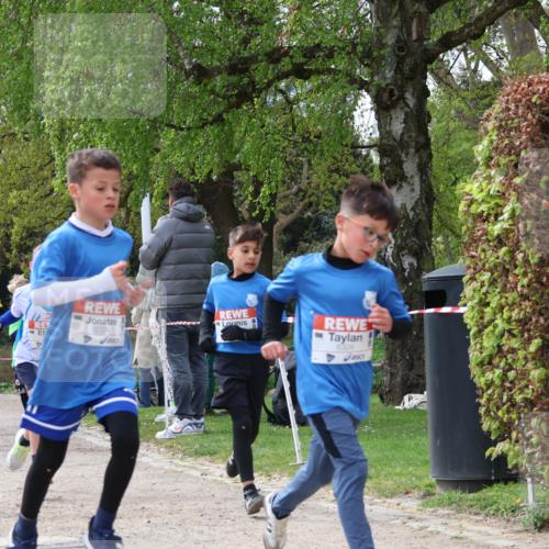 25.04.2026 - Das Zehntel Zöllner http://msf.ph/oto/9662440 25.04.2026 09:38:24 Laufen 6329, 6324 meine-sportfotos.de