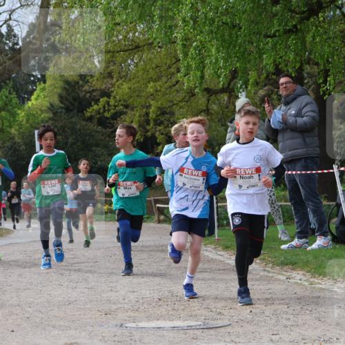 25.04.2026 - Das Zehntel Zöllner http://msf.ph/oto/9662602 25.04.2026 09:38:32 Laufen 7742, 5103 meine-sportfotos.de