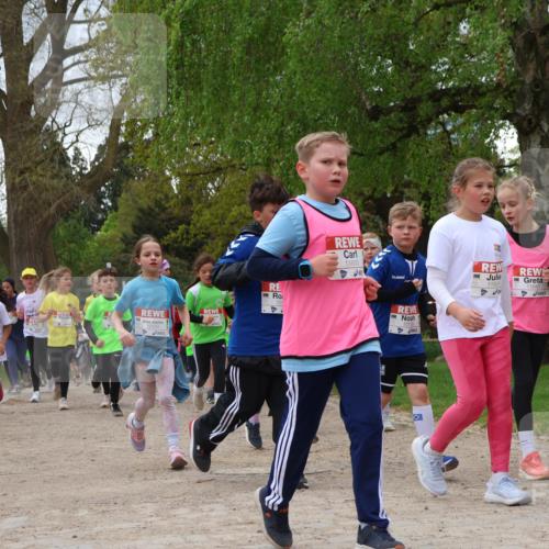 25.04.2026 - Das Zehntel Zöllner http://msf.ph/oto/9662603 25.04.2026 11:45:26 Laufen 12479, 11600, 11929, 11645 meine-sportfotos.de