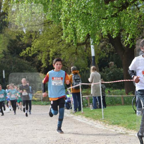 25.04.2026 - Das Zehntel Zöllner http://msf.ph/oto/9662736 25.04.2026 09:38:37 Laufen 7696, 5110 meine-sportfotos.de