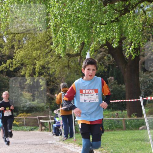 25.04.2026 - Das Zehntel Zöllner http://msf.ph/oto/9662745 25.04.2026 09:38:38 Laufen 7696 meine-sportfotos.de