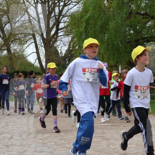 25.04.2026 - Das Zehntel Zöllner http://msf.ph/oto/9662746 25.04.2026 11:45:30 Laufen 12905, 12912 meine-sportfotos.de