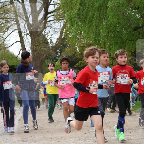 25.04.2026 - Das Zehntel Zöllner http://msf.ph/oto/9662821 25.04.2026 11:45:32 Laufen 10182, 4, 10674, 10668, 75 meine-sportfotos.de