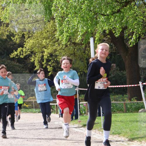 25.04.2026 - Das Zehntel Zöllner http://msf.ph/oto/9662826 25.04.2026 09:38:42 Laufen 7624 meine-sportfotos.de