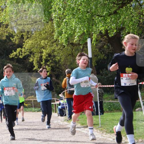 25.04.2026 - Das Zehntel Zöllner http://msf.ph/oto/9662838 25.04.2026 09:38:42 Laufen 7547, 7624, 7006 meine-sportfotos.de