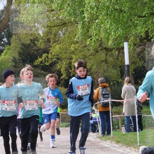 25.04.2026 - Das Zehntel Zöllner http://msf.ph/oto/9662862 25.04.2026 09:38:44 Laufen 7604, 7588, 7547 meine-sportfotos.de