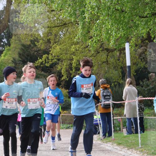 25.04.2026 - Das Zehntel Zöllner http://msf.ph/oto/9662865 25.04.2026 09:38:44 Laufen 7604, 7588, 7695, 2005, 7547 meine-sportfotos.de