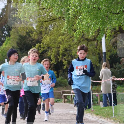 25.04.2026 - Das Zehntel Zöllner http://msf.ph/oto/9662871 25.04.2026 09:38:45 Laufen 7604, 7588, 7738, 769 meine-sportfotos.de