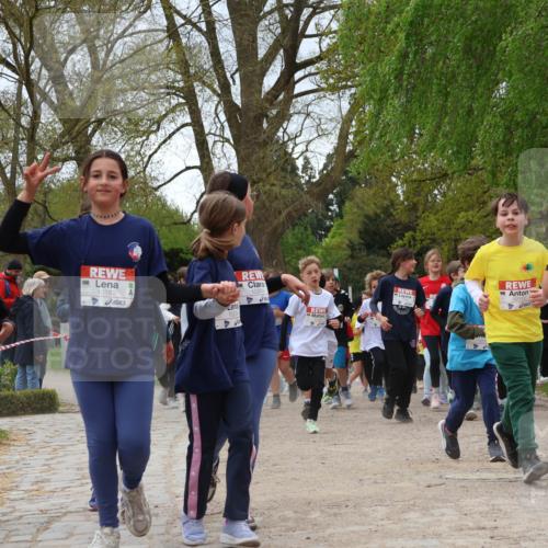 25.04.2026 - Das Zehntel Zöllner http://msf.ph/oto/9662875 25.04.2026 11:45:34 Laufen 10182, 10204, 11619 meine-sportfotos.de