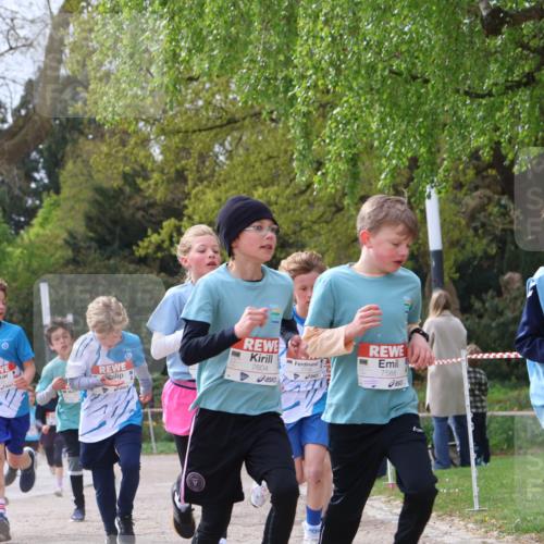 25.04.2026 - Das Zehntel Zöllner http://msf.ph/oto/9662901 25.04.2026 09:38:46 Laufen 7604, 7588, 7695 meine-sportfotos.de