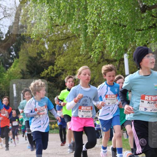 25.04.2026 - Das Zehntel Zöllner http://msf.ph/oto/9662916 25.04.2026 09:38:46 Laufen 6423, 7738, 7604, 7588 meine-sportfotos.de