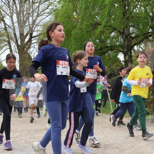 25.04.2026 - Das Zehntel Zöllner http://msf.ph/oto/9662917 25.04.2026 11:45:35 Laufen 11769, 10182, 10204, 10 meine-sportfotos.de