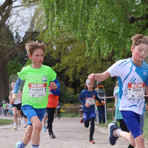 25.04.2026 - Das Zehntel Zöllner http://msf.ph/oto/9662994 25.04.2026 09:38:48 Laufen 5309, 7724 meine-sportfotos.de