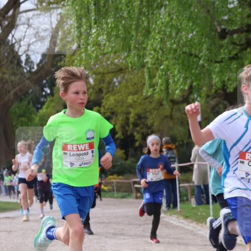 25.04.2026 - Das Zehntel Zöllner http://msf.ph/oto/9662997 25.04.2026 09:38:49 Laufen 5309, 7724 meine-sportfotos.de