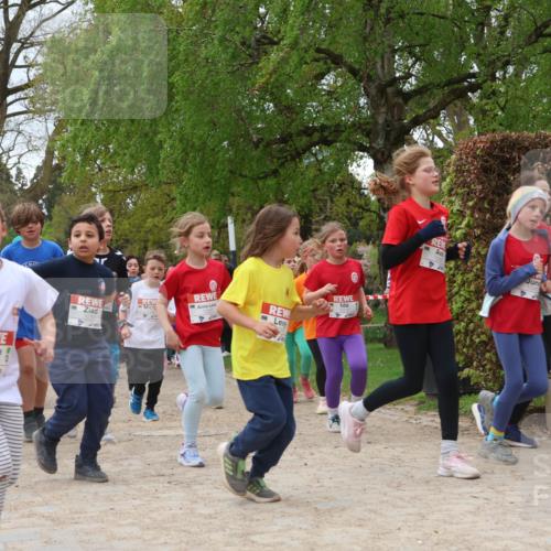 25.04.2026 - Das Zehntel Zöllner http://msf.ph/oto/9663004 25.04.2026 11:45:38 Laufen 11874 meine-sportfotos.de